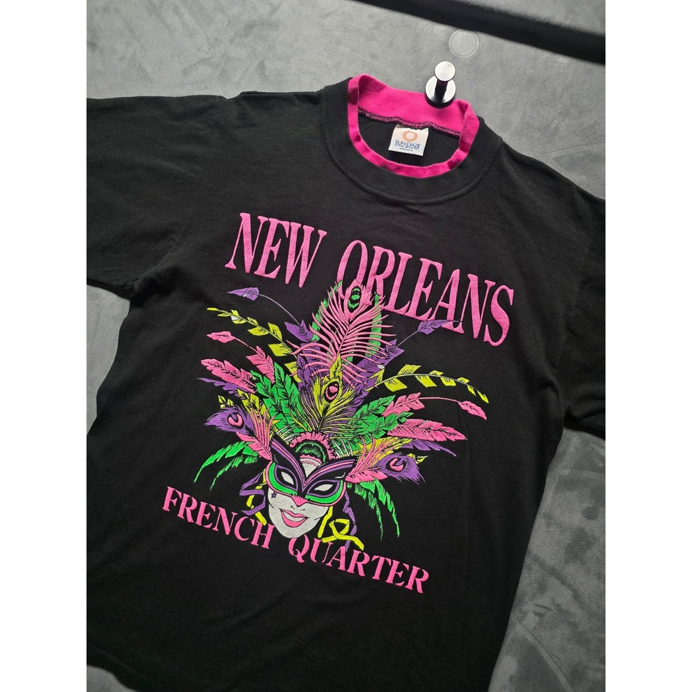 Vintage Sun Daze New Orleans French Quarter Mardi Gras‎ T-Shirt Black Pink Large